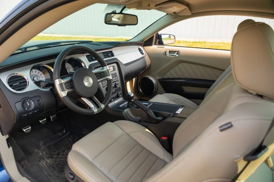 2011 Ford S197 Mustang - Image 10 of 16