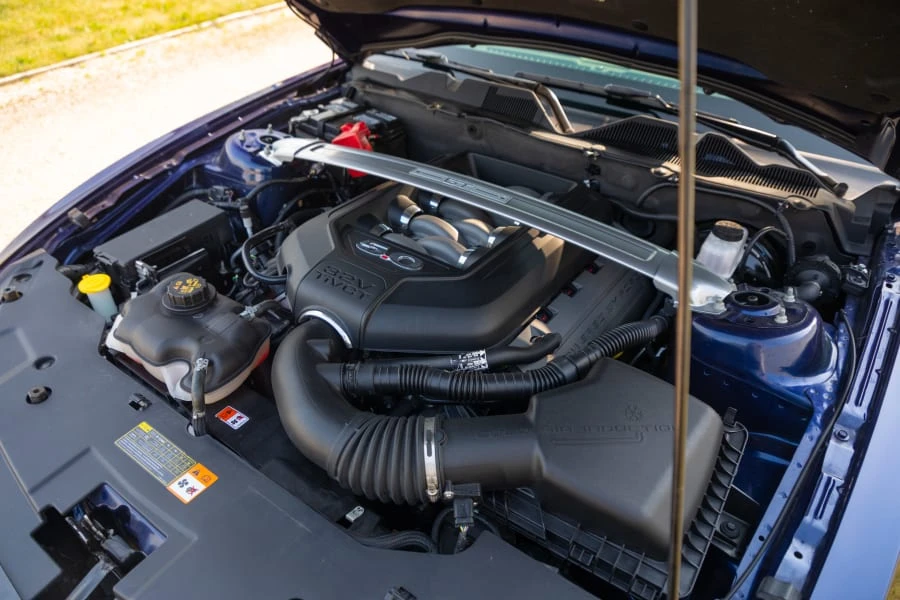 2011 Ford S197 Mustang - Image 14 of 16