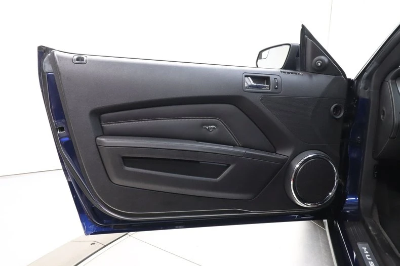 2011 Ford S197 Mustang GT - Image 13 of 31