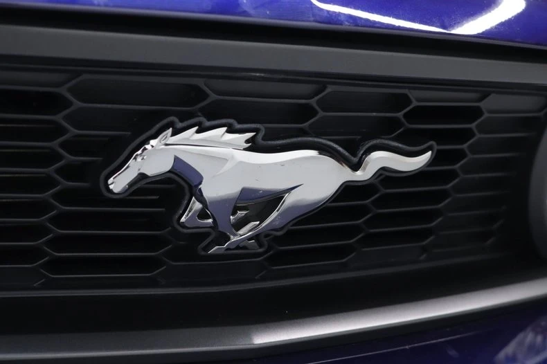2011 Ford S197 Mustang GT - Image 12 of 31