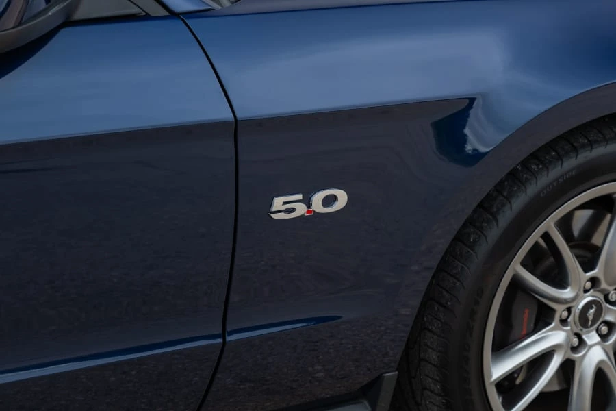2011 Ford S197 Mustang - Image 8 of 31