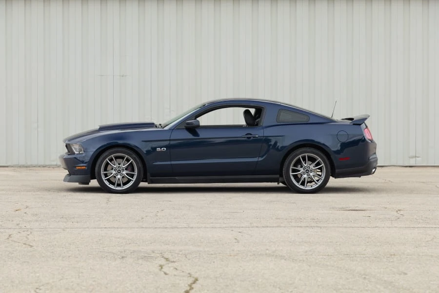 2011 Ford S197 Mustang - Image 2 of 31