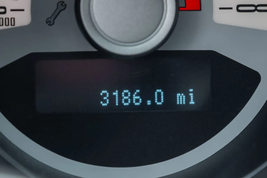 2011 Ford S197 Mustang - Image 29 of 31