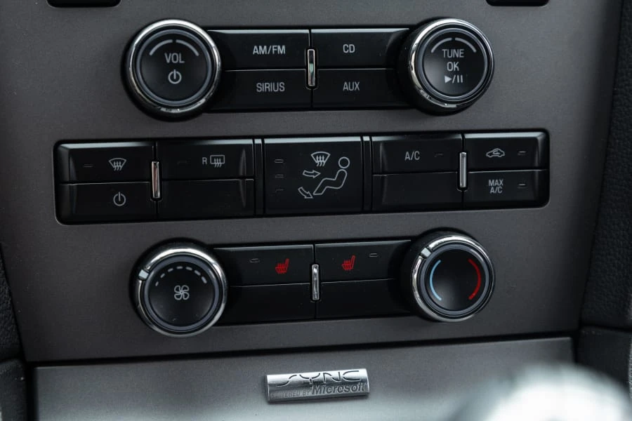 2011 Ford S197 Mustang - Image 30 of 31