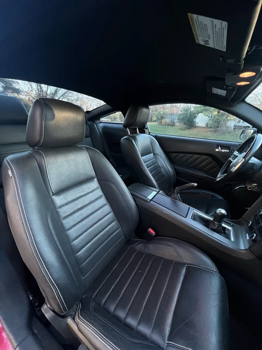 2011 Ford S197 Mustang - Image 15 of 20
