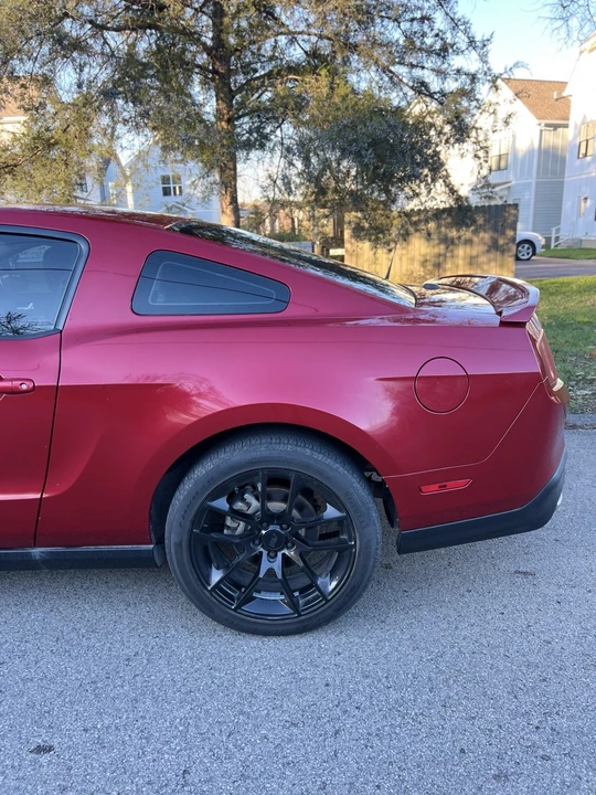 2011 Ford S197 Mustang - Image 10 of 21
