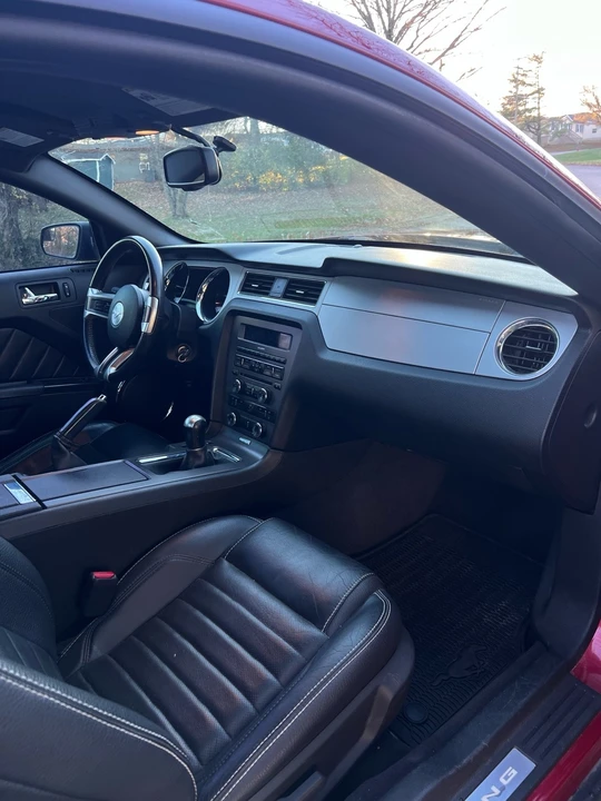 2011 Ford S197 Mustang - Image 14 of 20