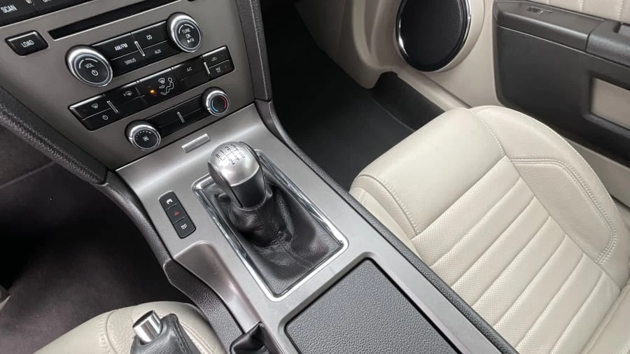 2011 Ford S197 Mustang - Image 6 of 11