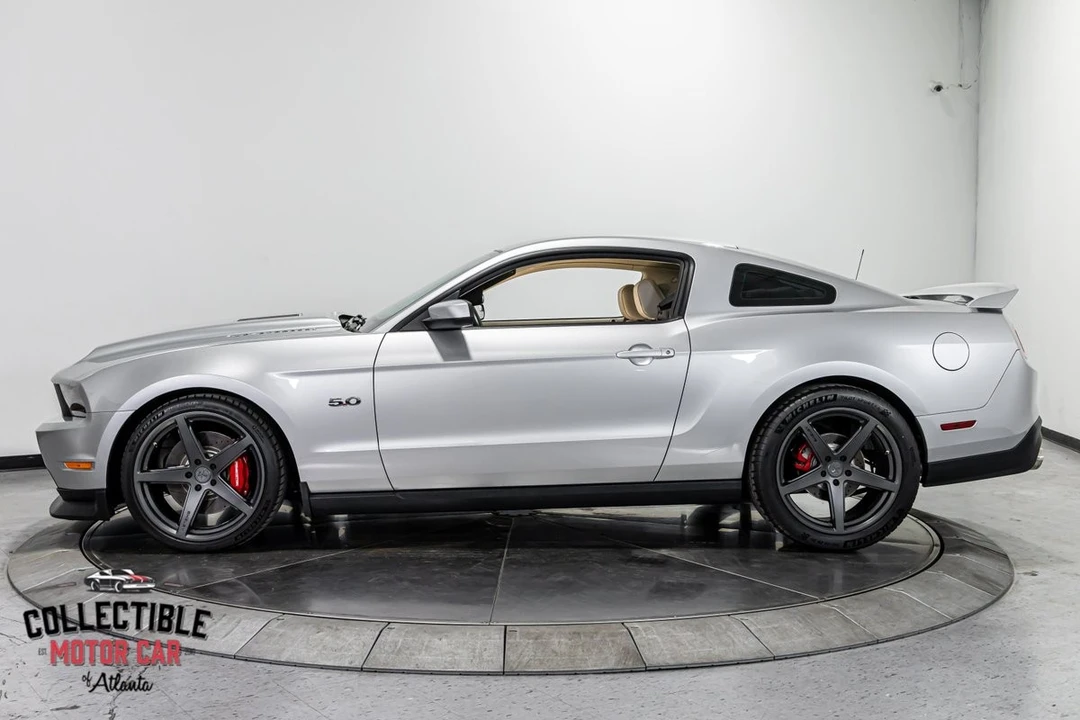 2011 Ford S197 Mustang - Image 13 of 21