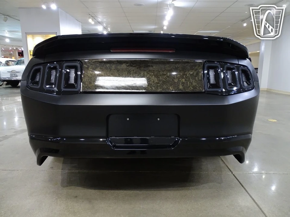 2011 Ford S197 Mustang - Image 13 of 21