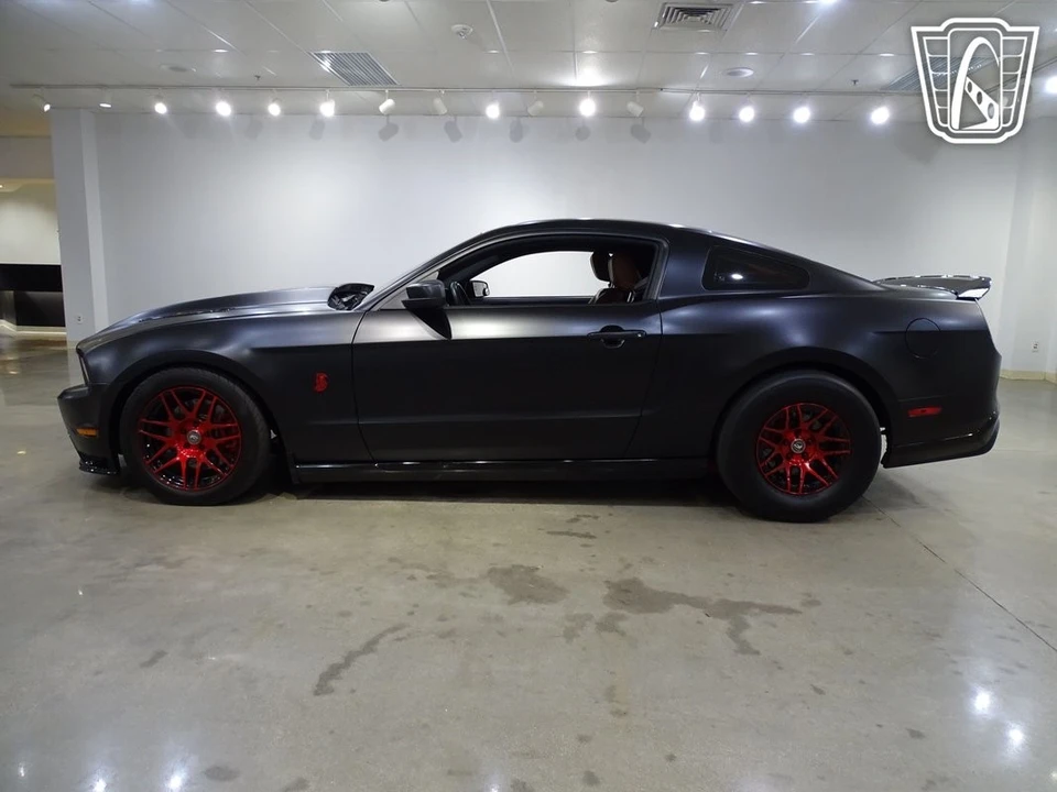 2011 Ford S197 Mustang - Image 8 of 12