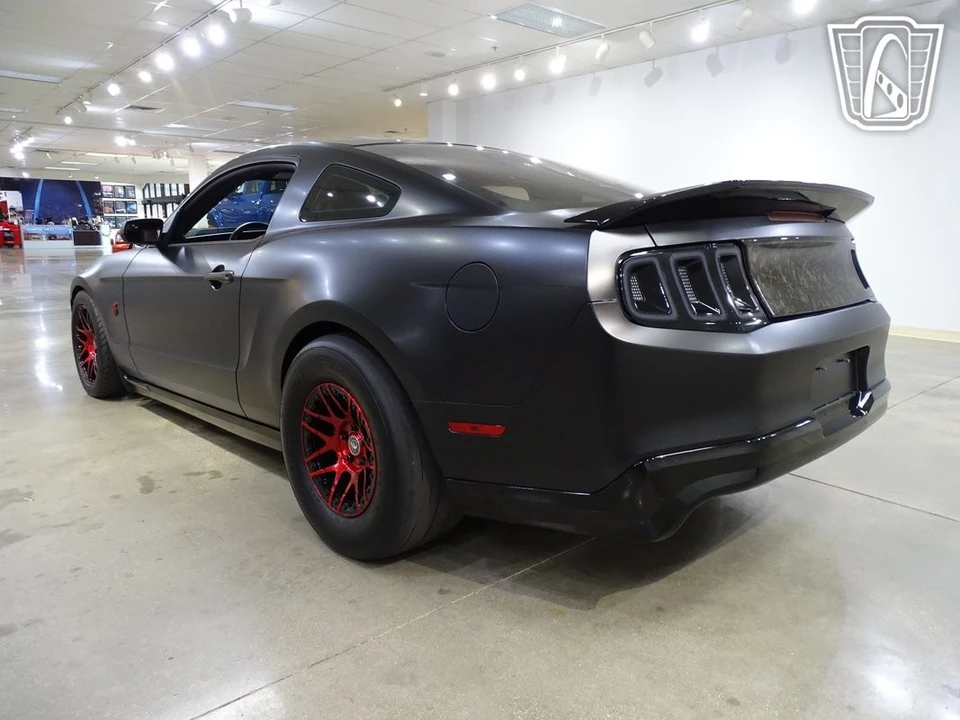 2011 Ford S197 Mustang - Image 10 of 21