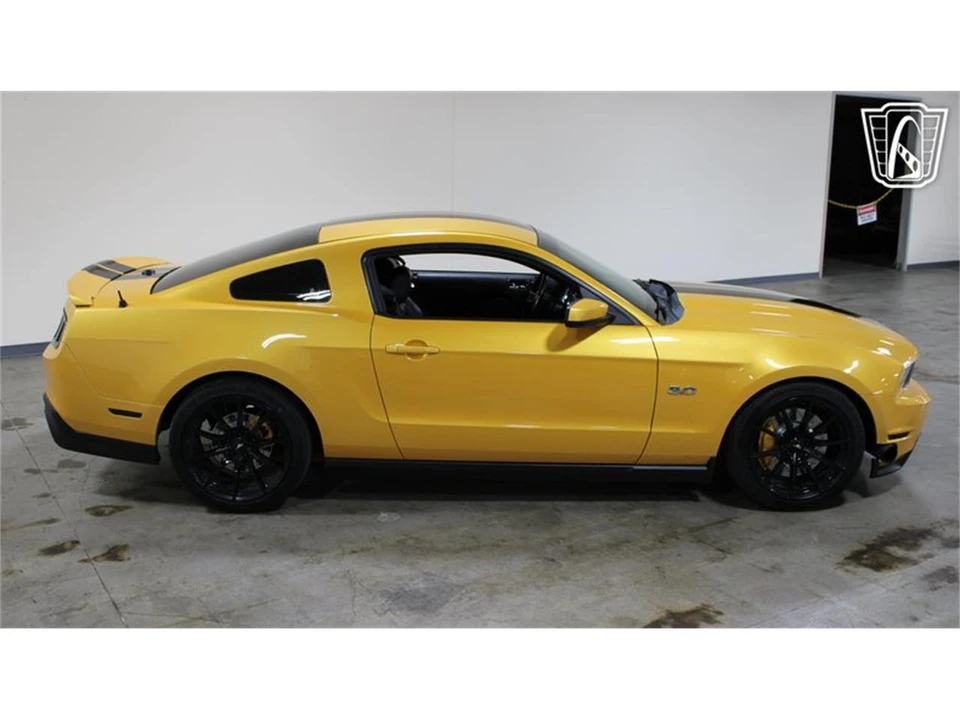 2011 Ford S197 Mustang GT - Image 2 of 31