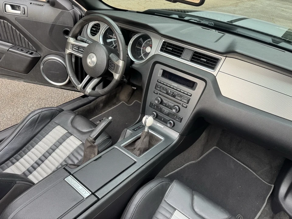 2011 Ford S197 Mustang - Image 17 of 21