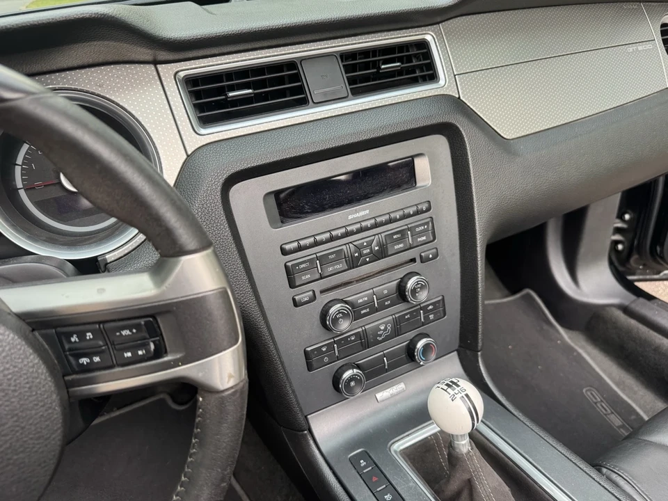 2011 Ford S197 Mustang - Image 19 of 21
