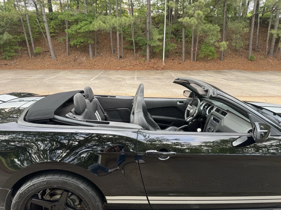 2011 Ford S197 Mustang - Image 13 of 21