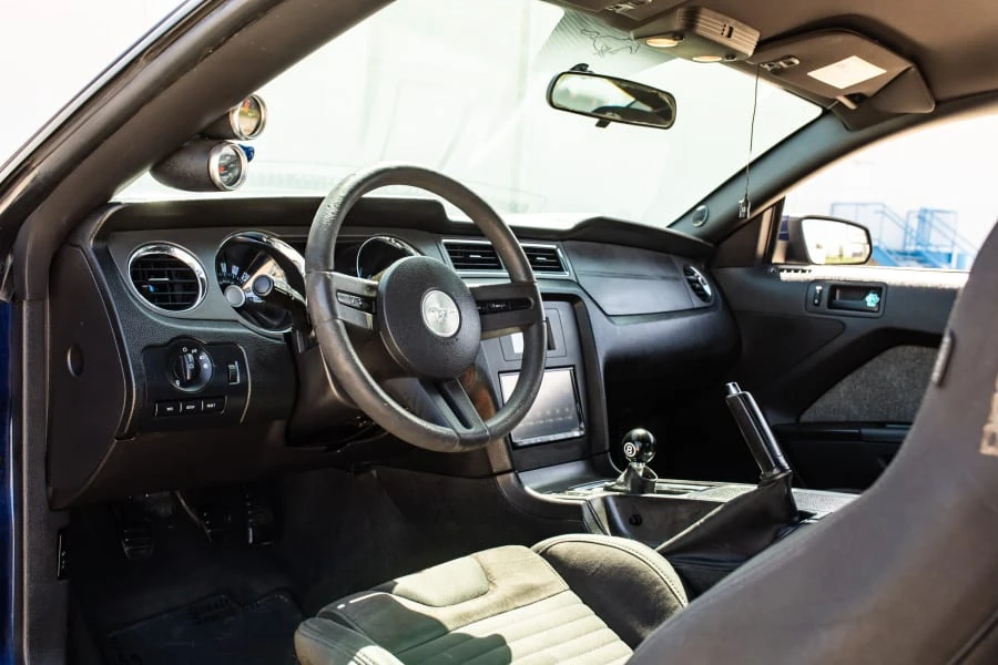 2011 Ford S197 Mustang - Image 9 of 18