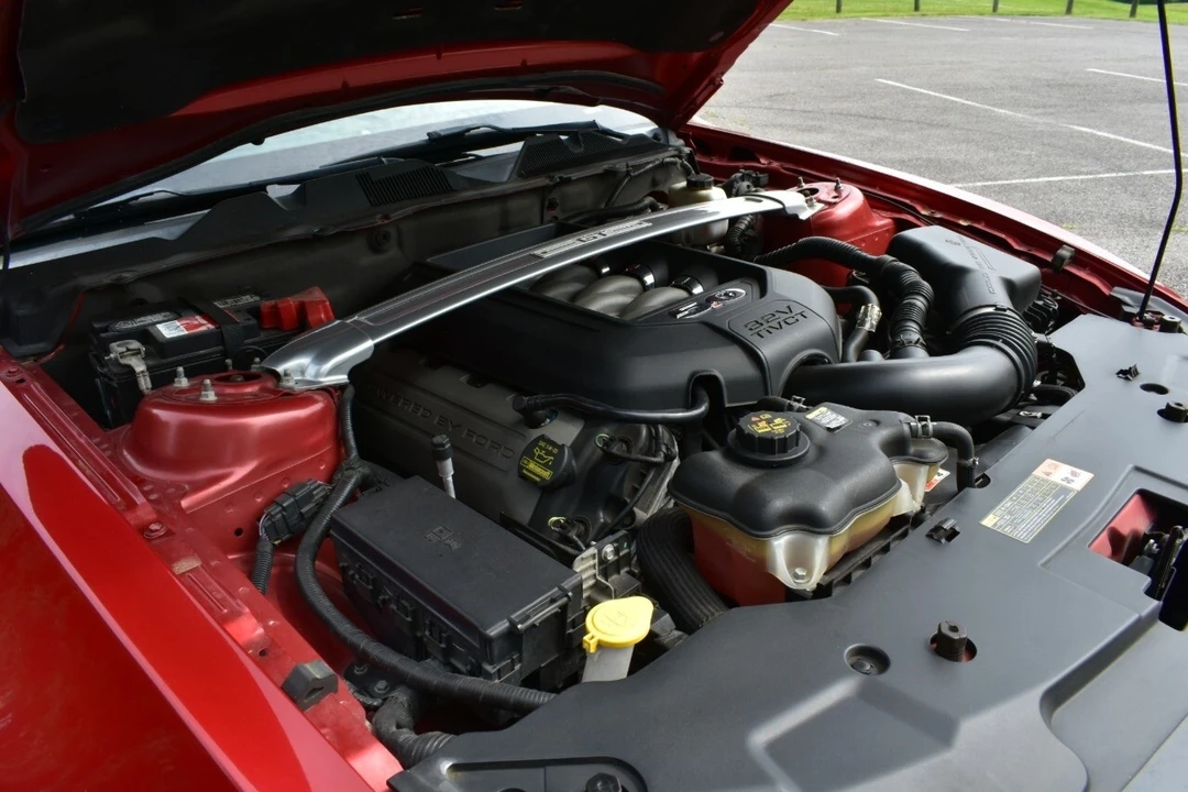 2011 Ford S197 Mustang - Image 13 of 21