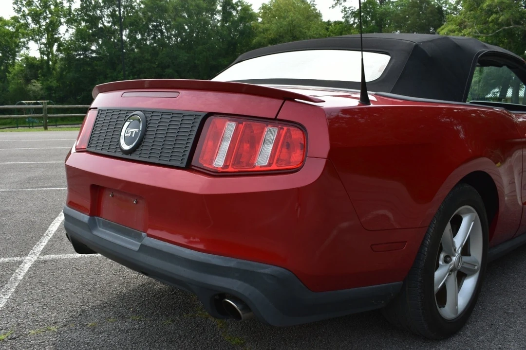 2011 Ford S197 Mustang - Image 18 of 21