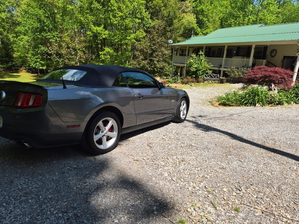 2011 Ford S197 Mustang GT - Image 8 of 23