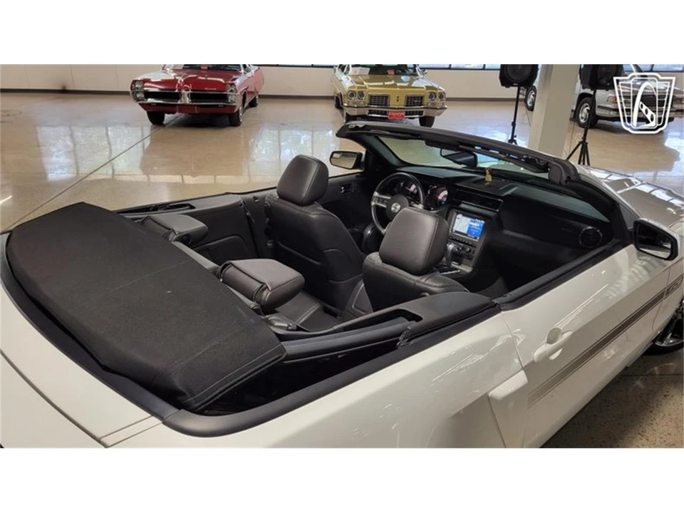 2011 Ford S197 Mustang GT - Image 16 of 31