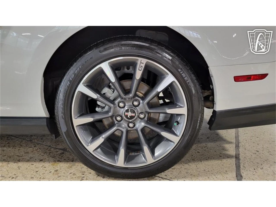 2011 Ford S197 Mustang GT - Image 4 of 31