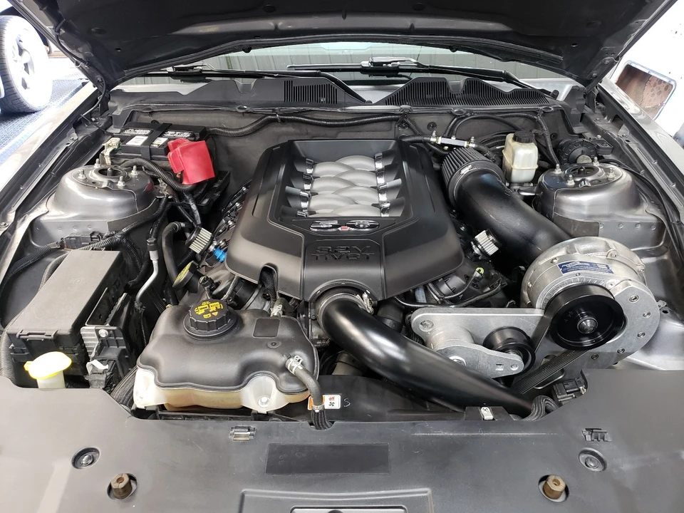 2011 Ford S197 Mustang - Image 14 of 16