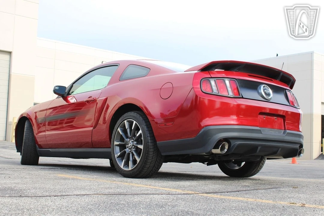 2011 Ford S197 Mustang - Image 10 of 12
