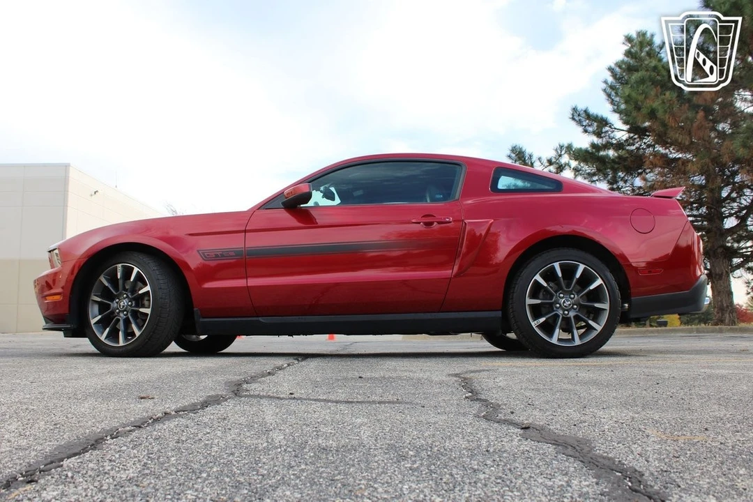 2011 Ford S197 Mustang - Image 7 of 12