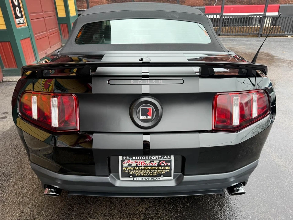 2011 Ford S197 Mustang - Image 8 of 21