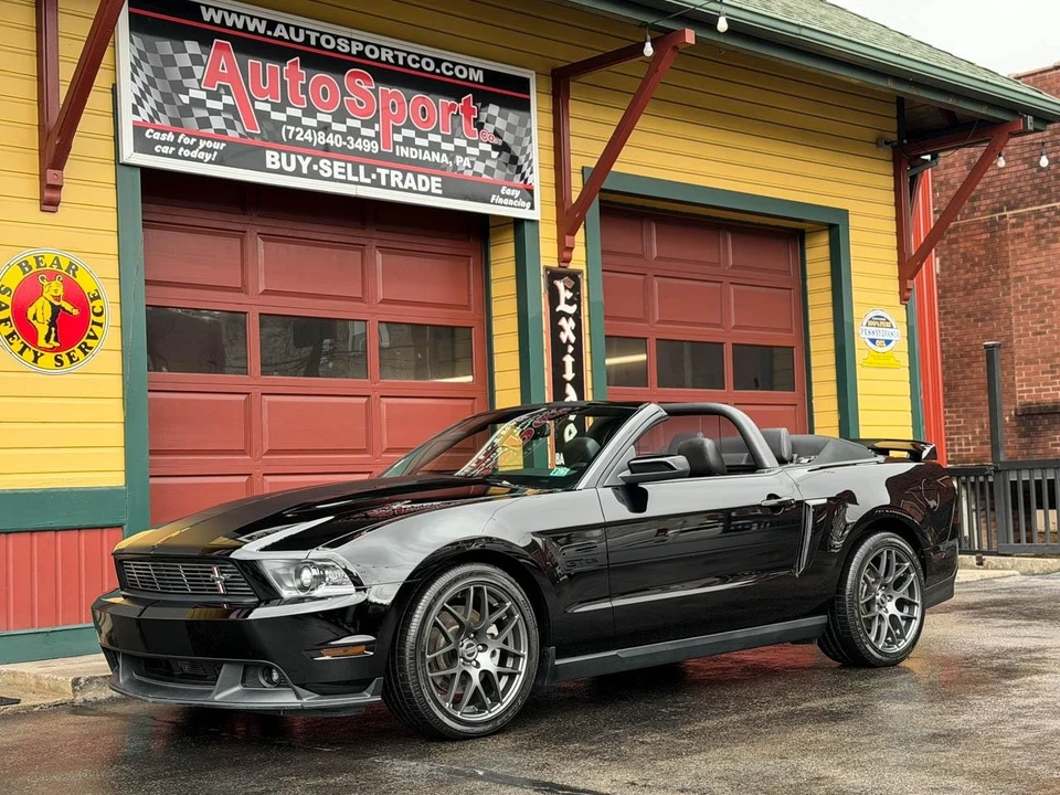 2011 Ford S197 Mustang - Image 16 of 21