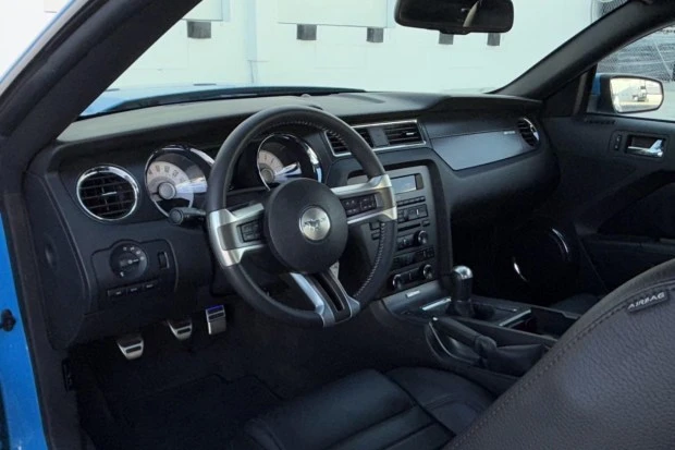 2011 Ford S197 Mustang - Image 5 of 8