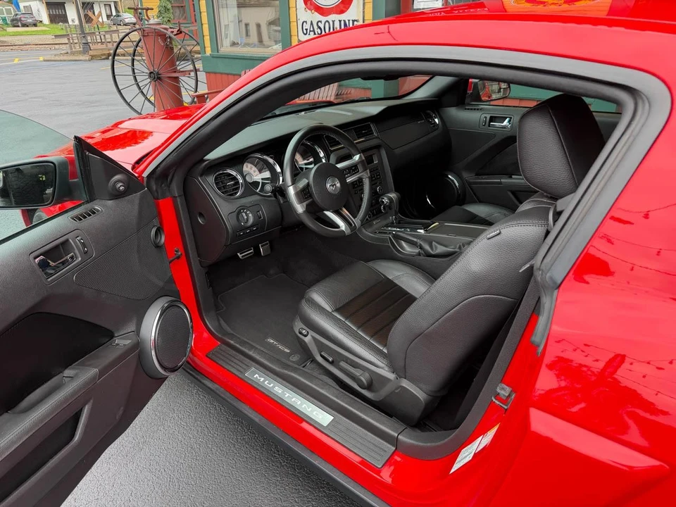 2011 Ford S197 Mustang - Image 19 of 31