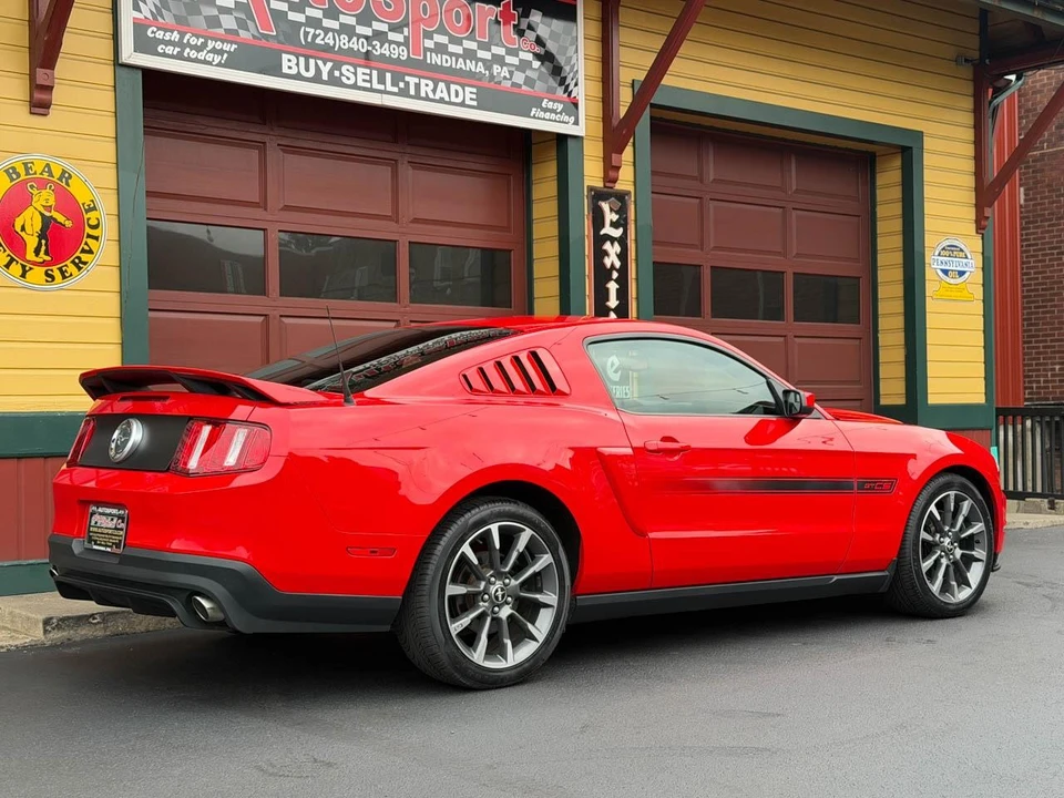 2011 Ford S197 Mustang - Image 5 of 31