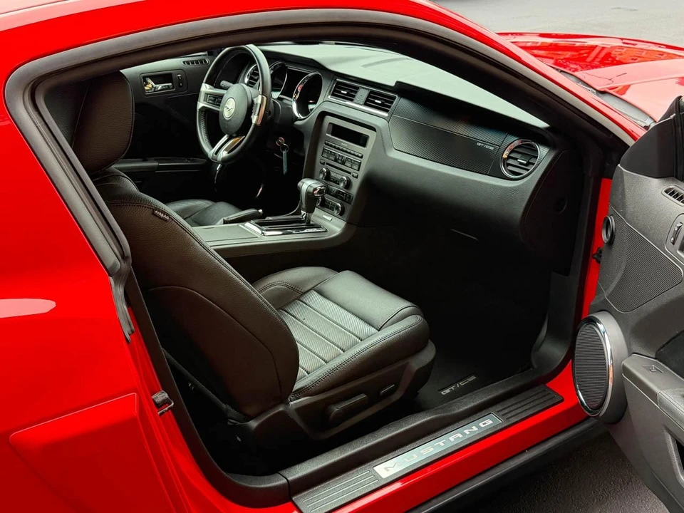 2011 Ford S197 Mustang - Image 26 of 31