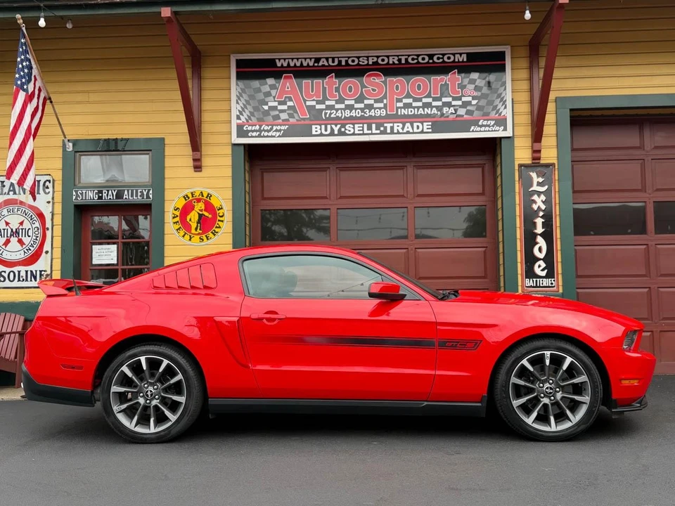 2011 Ford S197 Mustang - Image 4 of 31