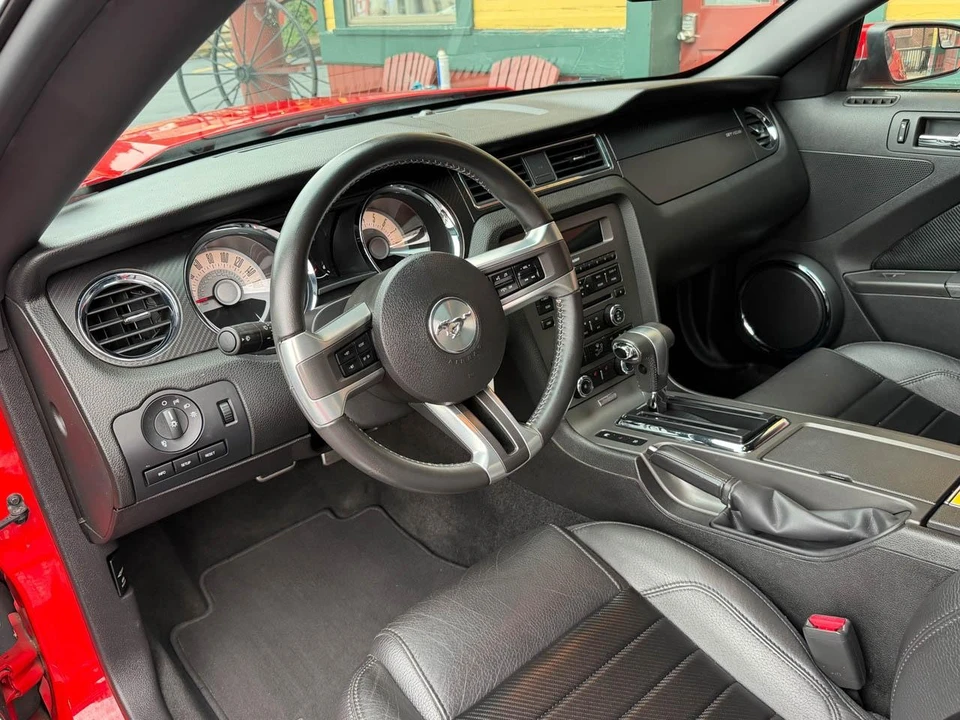2011 Ford S197 Mustang - Image 21 of 31