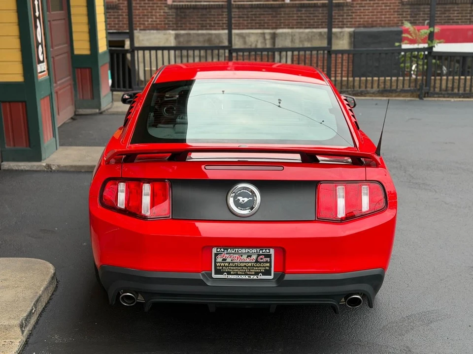 2011 Ford S197 Mustang - Image 9 of 31