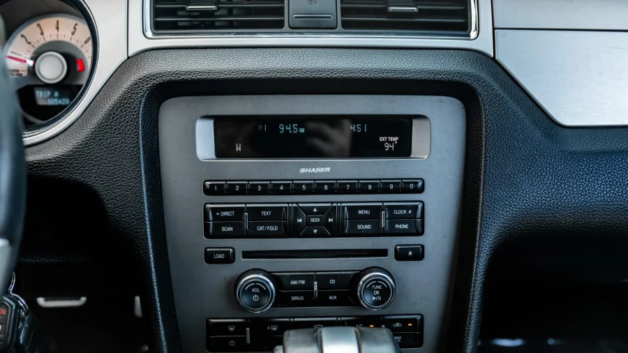 2011 Ford S197 Mustang - Image 8 of 9