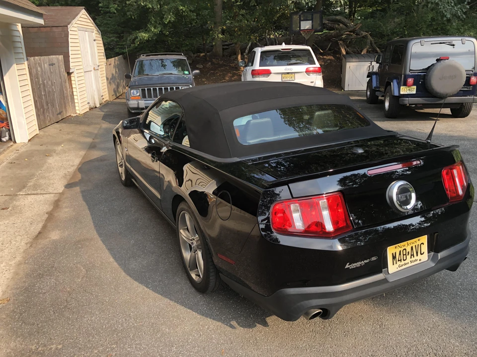 2011 Ford S197 Mustang - Image 30 of 31