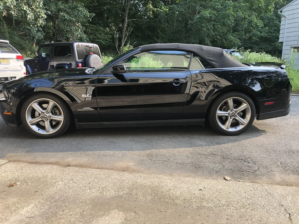 2011 Ford S197 Mustang - Image 20 of 31