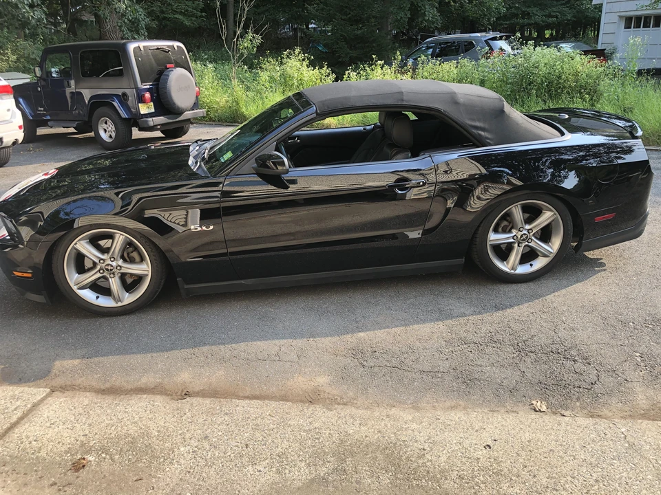 2011 Ford S197 Mustang - Image 17 of 31