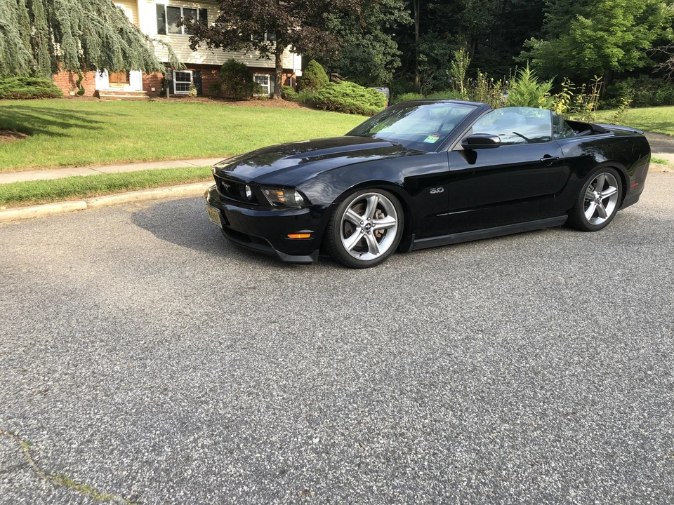 2011 Ford S197 Mustang - Image 13 of 31