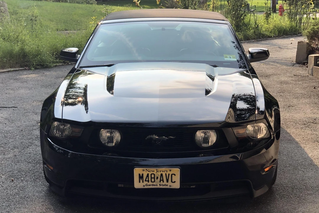 2011 Ford S197 Mustang - Image 2 of 31