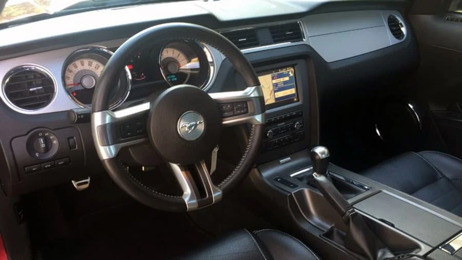 2011 Ford S197 Mustang - Image 4 of 10