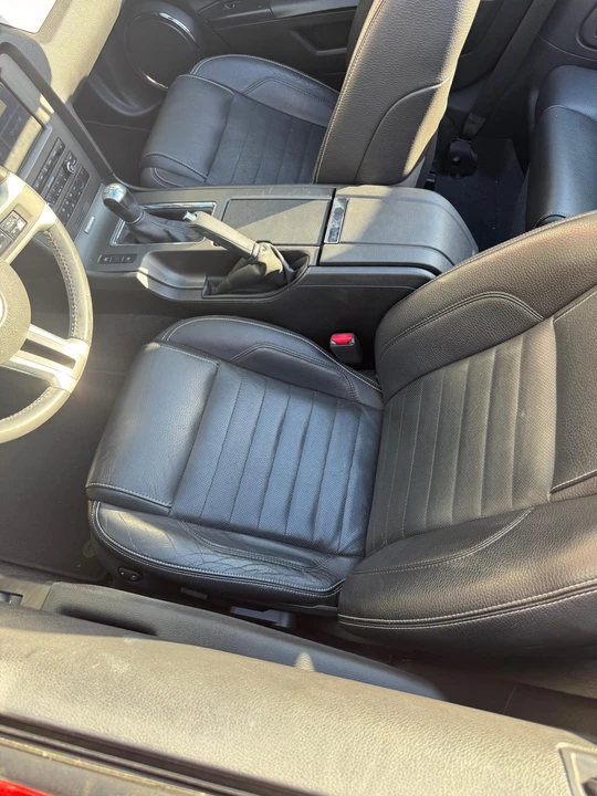 2011 Ford S197 Mustang - Image 19 of 31