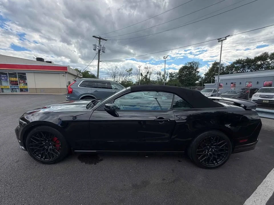 2011 Ford S197 Mustang GT - Image 8 of 20
