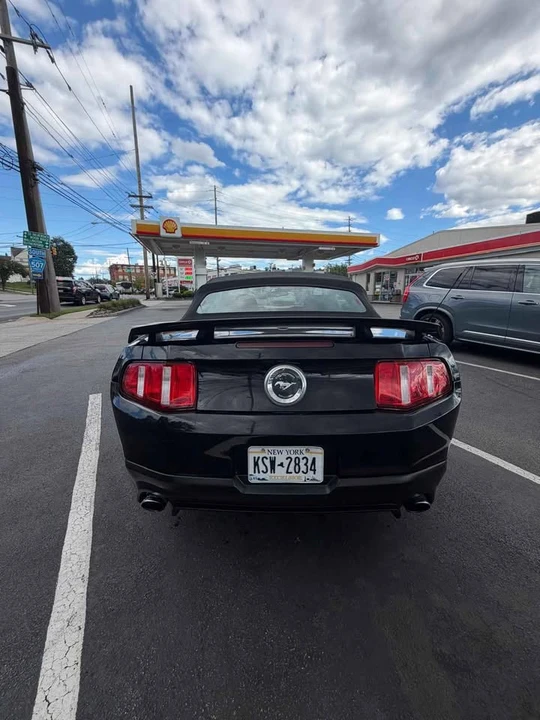 2011 Ford S197 Mustang GT - Image 10 of 20