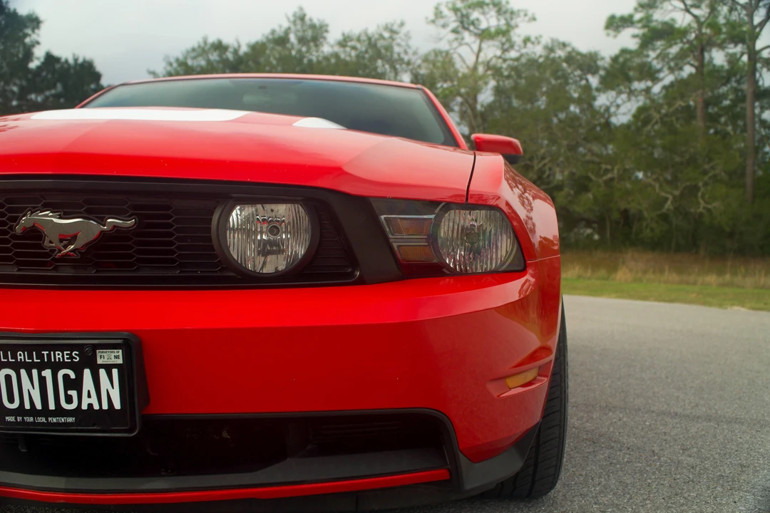 2011 Ford S197 Mustang - Image 14 of 31