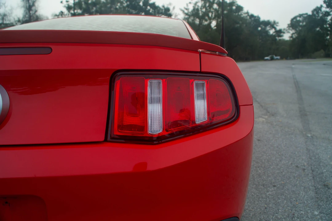 2011 Ford S197 Mustang - Image 22 of 31